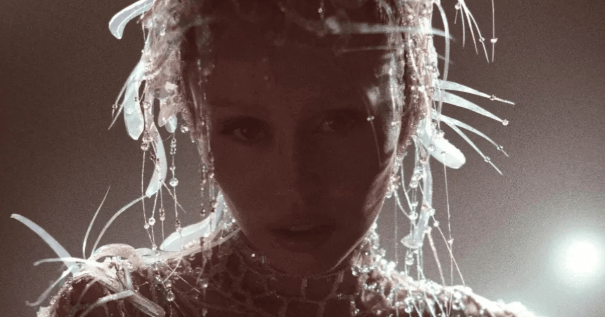 Miley Cyrus libera clipe de "Prelude", faixa de seu novo álbum