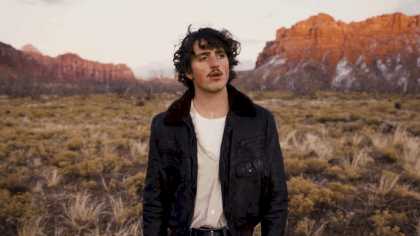Benson Boone lança 'American Heart' em disco de vinil