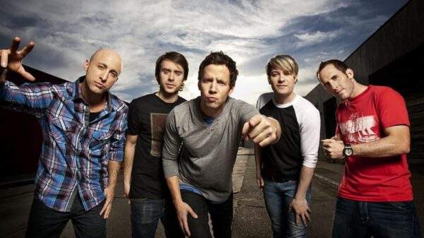 Simple Plan celebra 25 anos com documentário emocionante