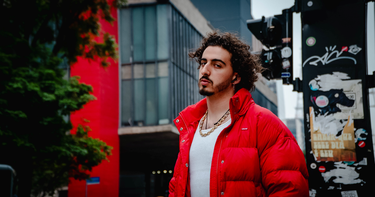 Nick Souza mistura festa, romance e identidade global em "Perreo" 2 Nick Souza mistura festa, romance e identidade global em "Perreo"